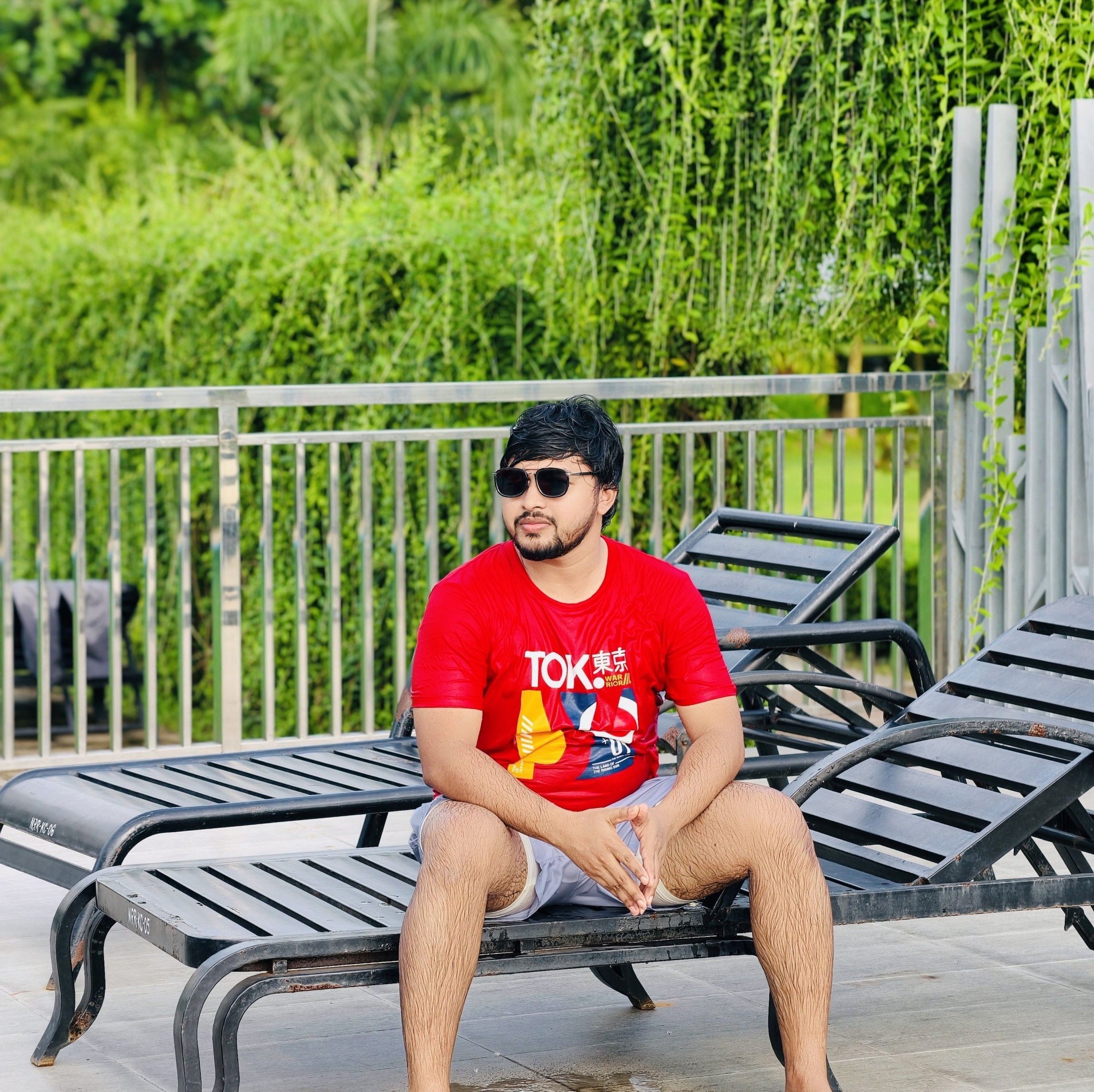 Riaz HR