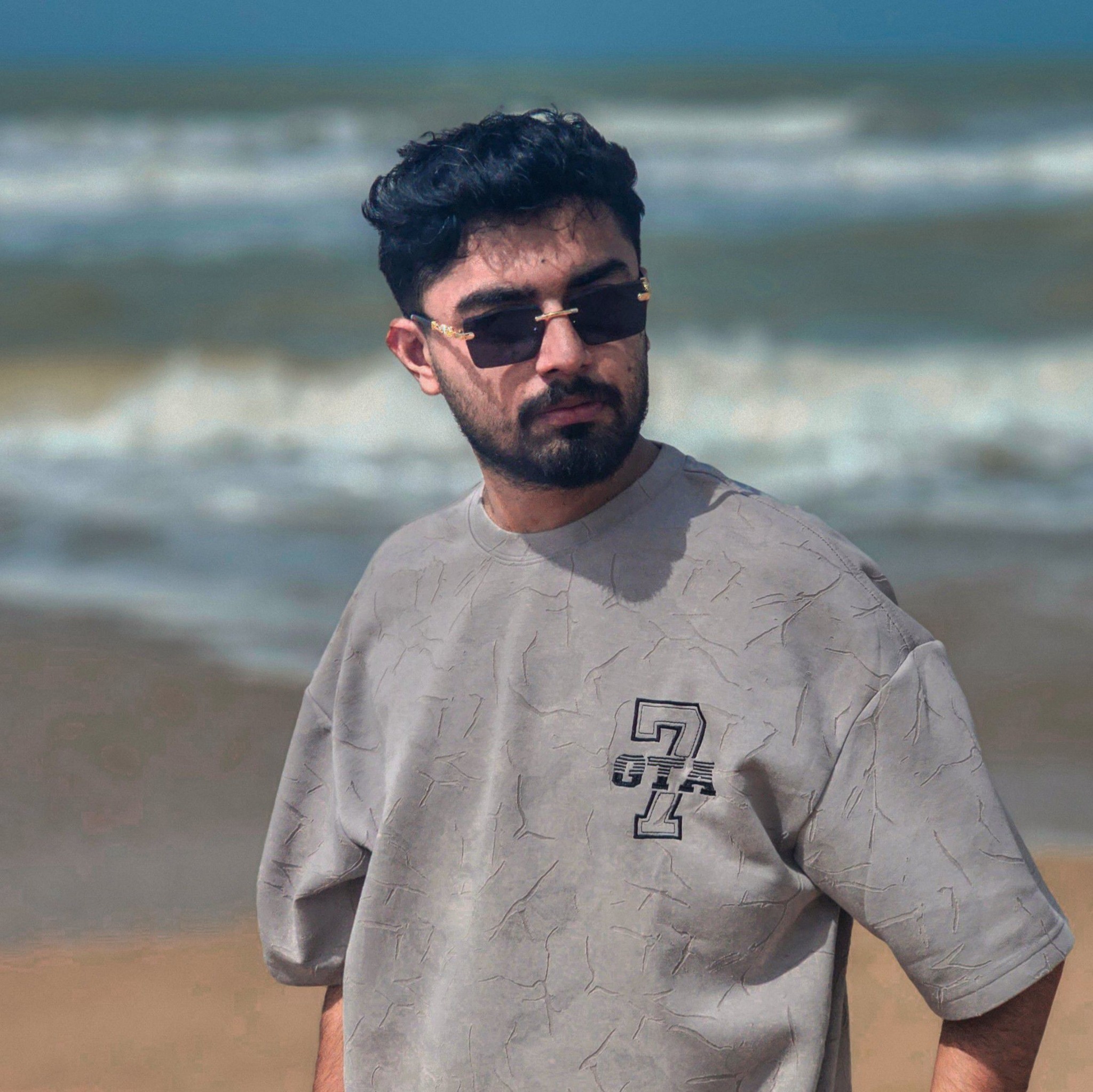 Hamza Awan