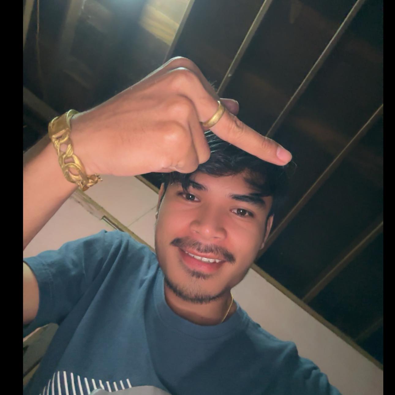 Kinoh - [ຄອດງ່າຍ] #ຮັກແຕ່ບໍ່ກ້າບອກ - ວົງ YES ...