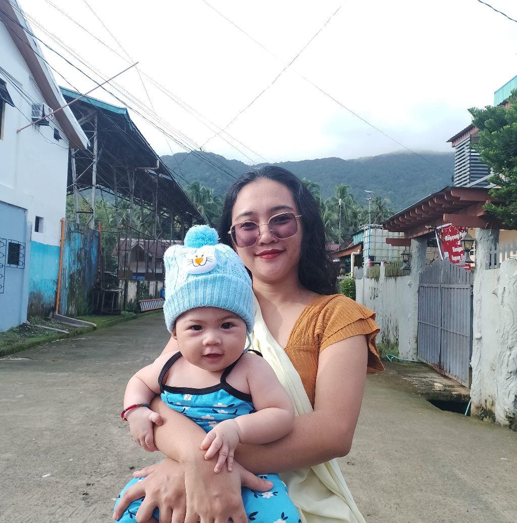 Janelle Parido Labong