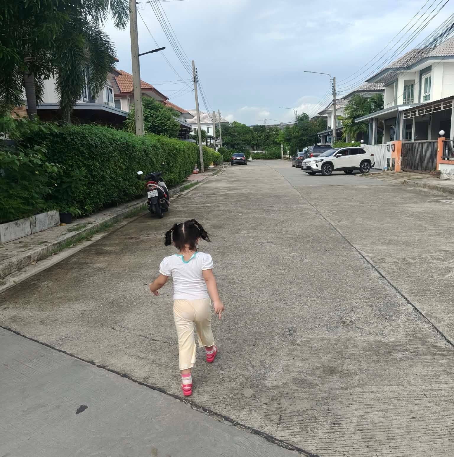 ️ ️ ️ | Prangthip Suwanchot