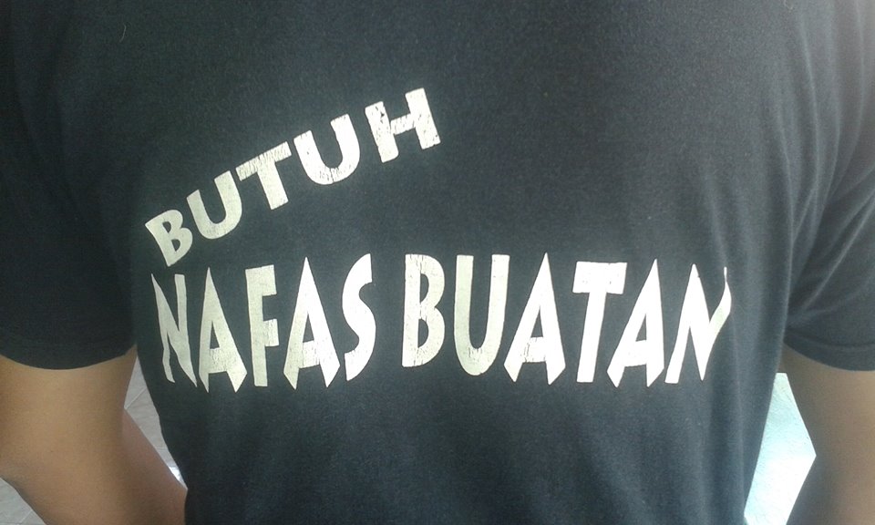 Perdebatan sengit terjadi antara Rullyandi dan Feri Amsari mengenai ...