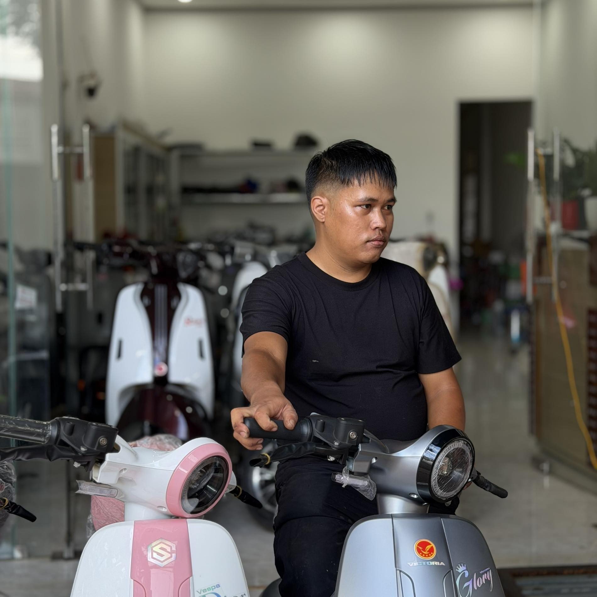 HỘI THANH LÝ XE ĐẠP ĐIỆN THÔNG MINH GIÁ RẺ | Dòng xe điện TYPE 2 chạy ...