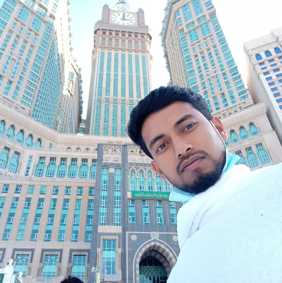 Sayed Khan