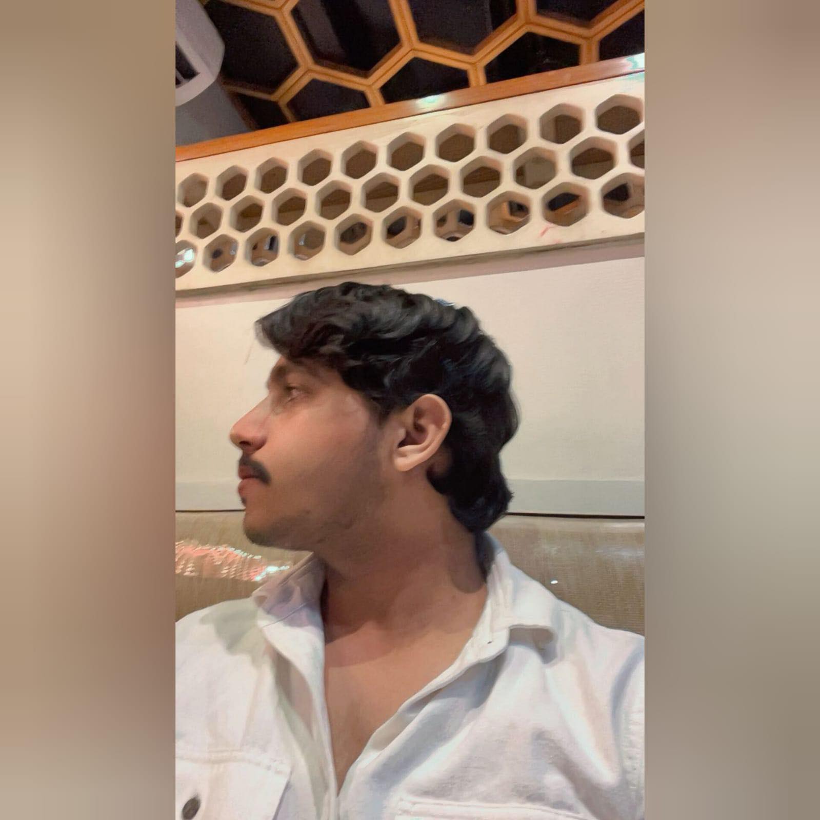 Rizbar. 🫂 | Saif Rajput