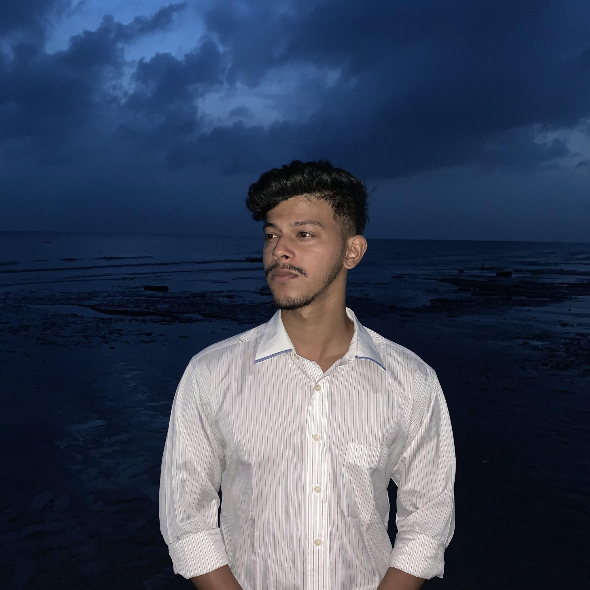 MD Salek Pathan - এদিকে ক্যাম্পাসে আমার পরিচিত কেউ নাই :"( | Facebook