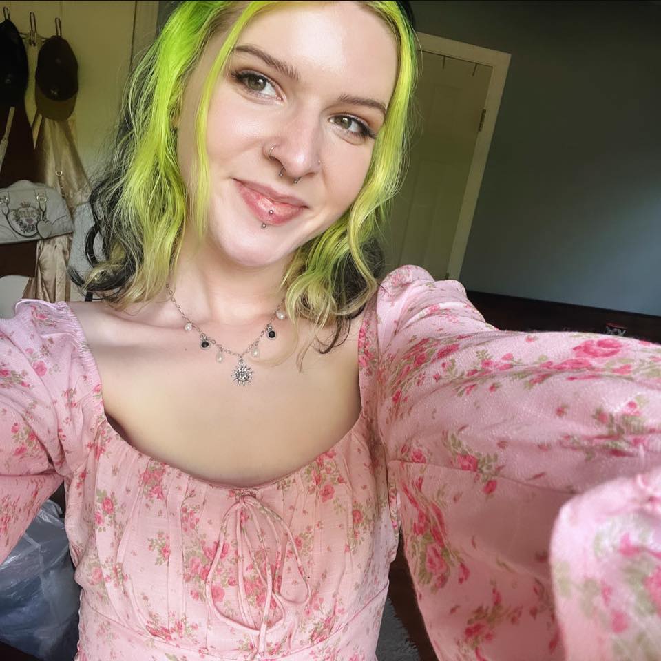 ashleigh-baker-profiles