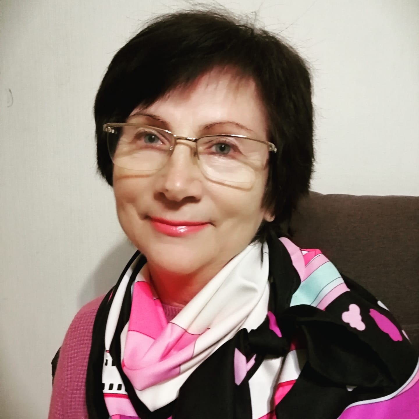 Arc peste timp: O melodie care mă emoționează până la lacrimi ...