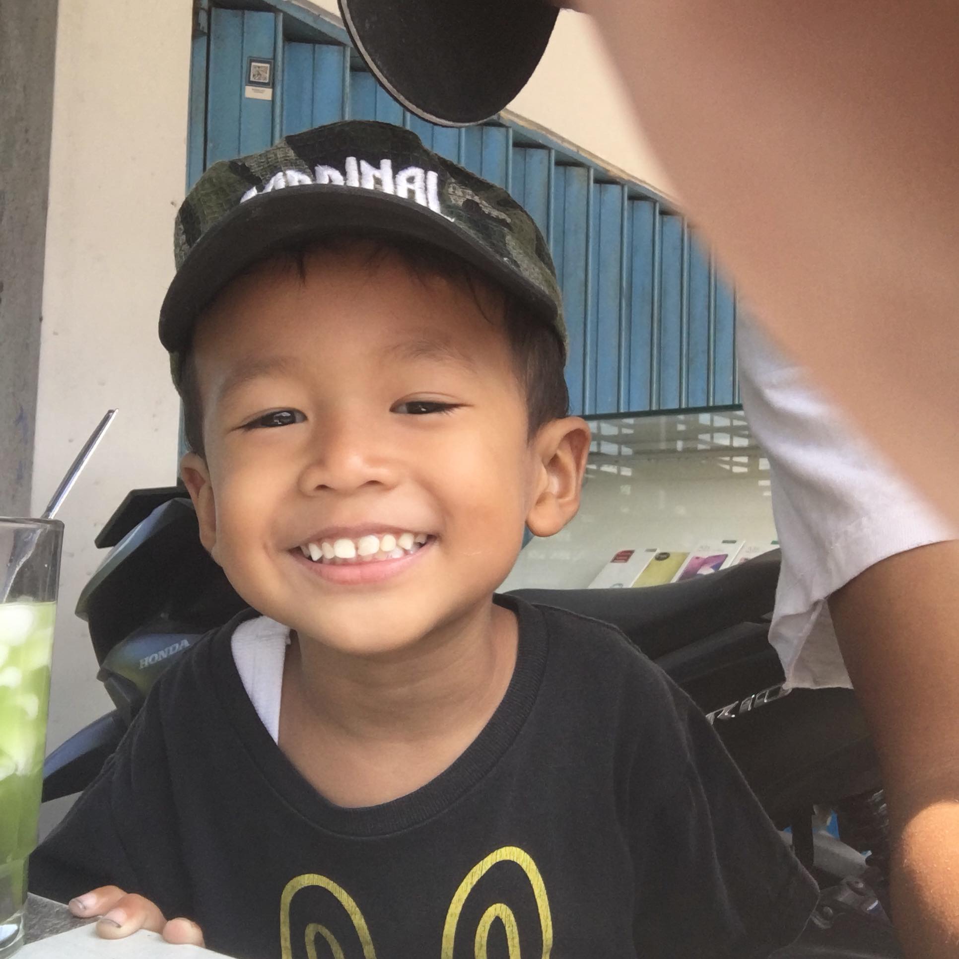 Roti tawar kami beda dengan roti tawar yang lain nya Roti tawar kami ...