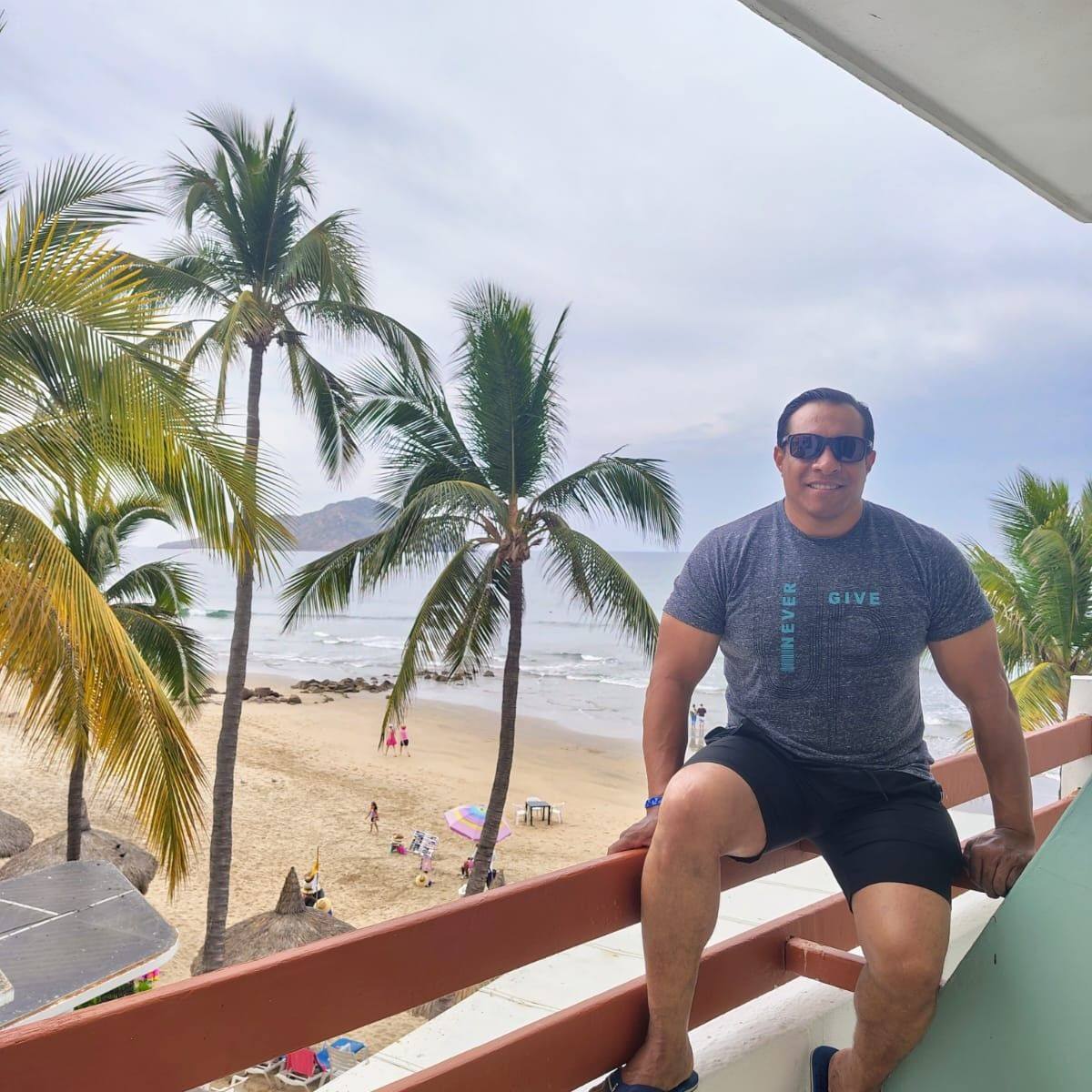 Menudo a la leña Sabados y Domingos de 9am a 12pm @brass.mx Cancún ...