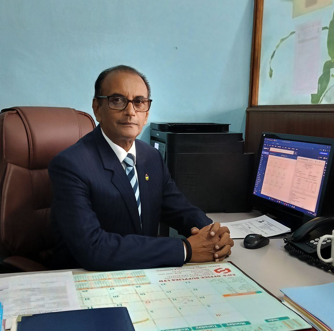 TOP - Roy Bissoondoyal, ancien Minister-Counselor et diplomate ...