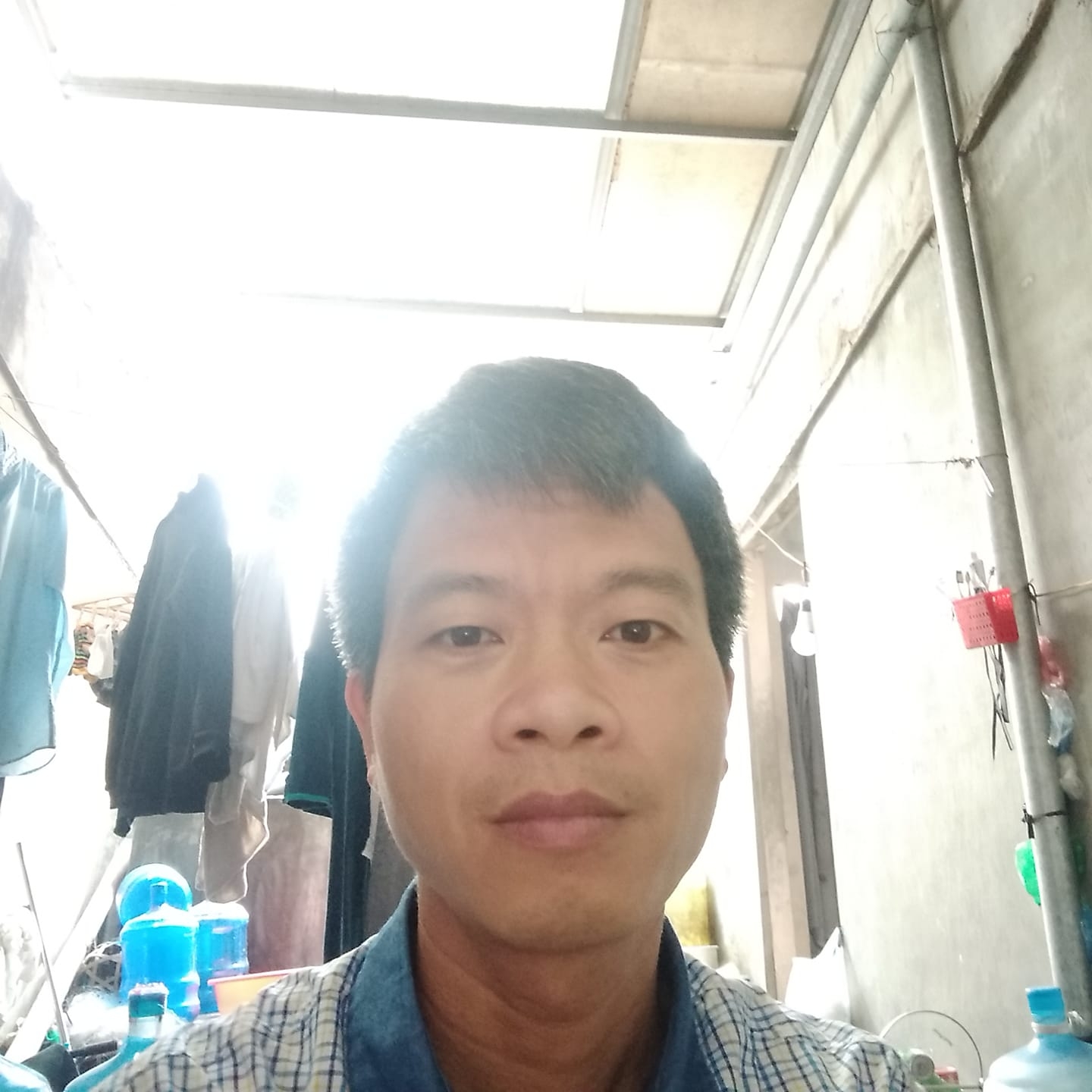 Em cứ tưởng canh rau sắn nấu cá trê quê nào cũng có, ai ngờ nhiều người ...