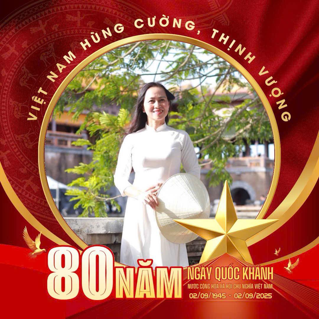 Đỏ rực một chút để đón mùa trăng. 🌙🏮 Áo quây tăm ôm dáng, có sẵn mút và ...