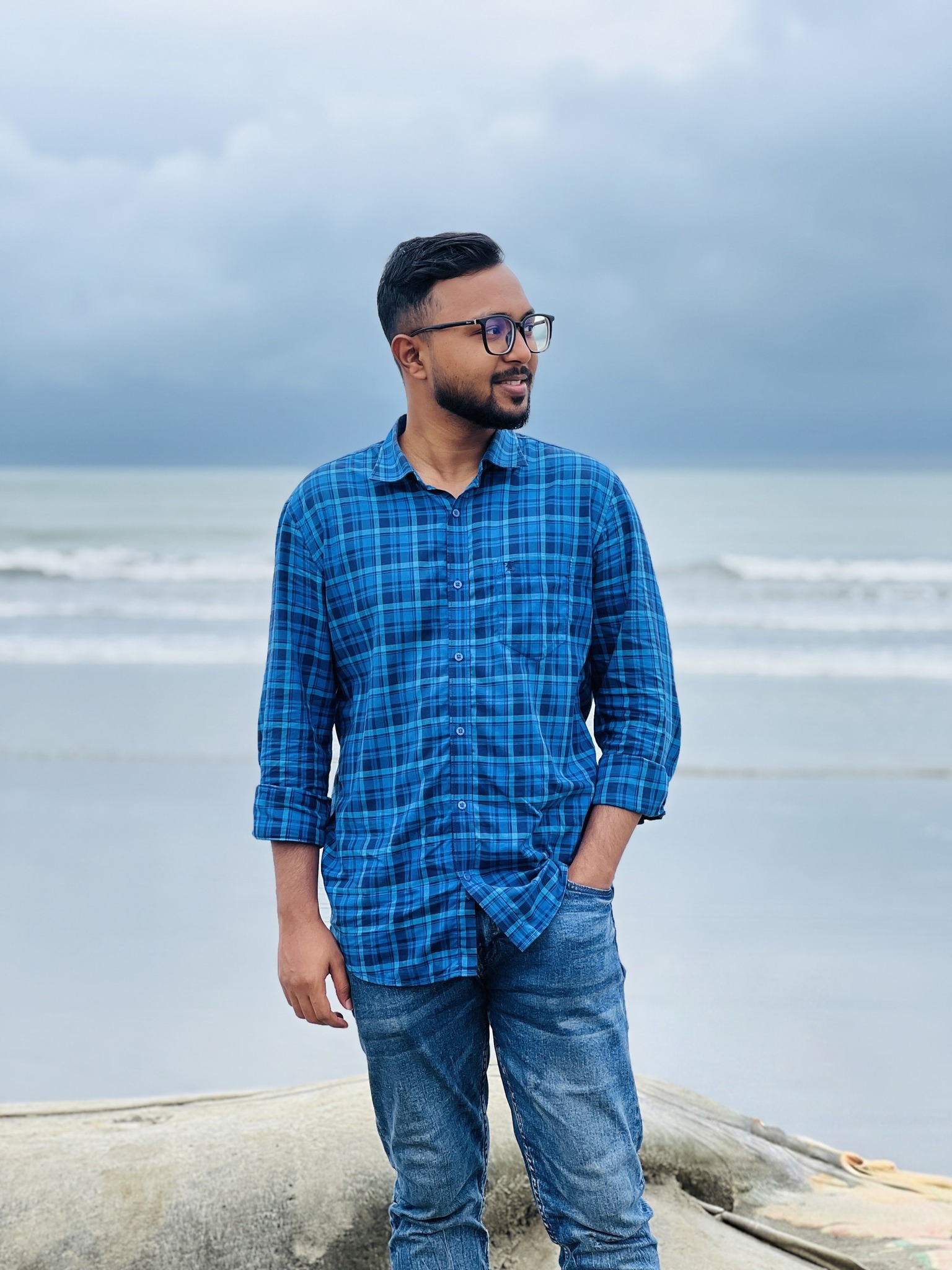Anik Khan