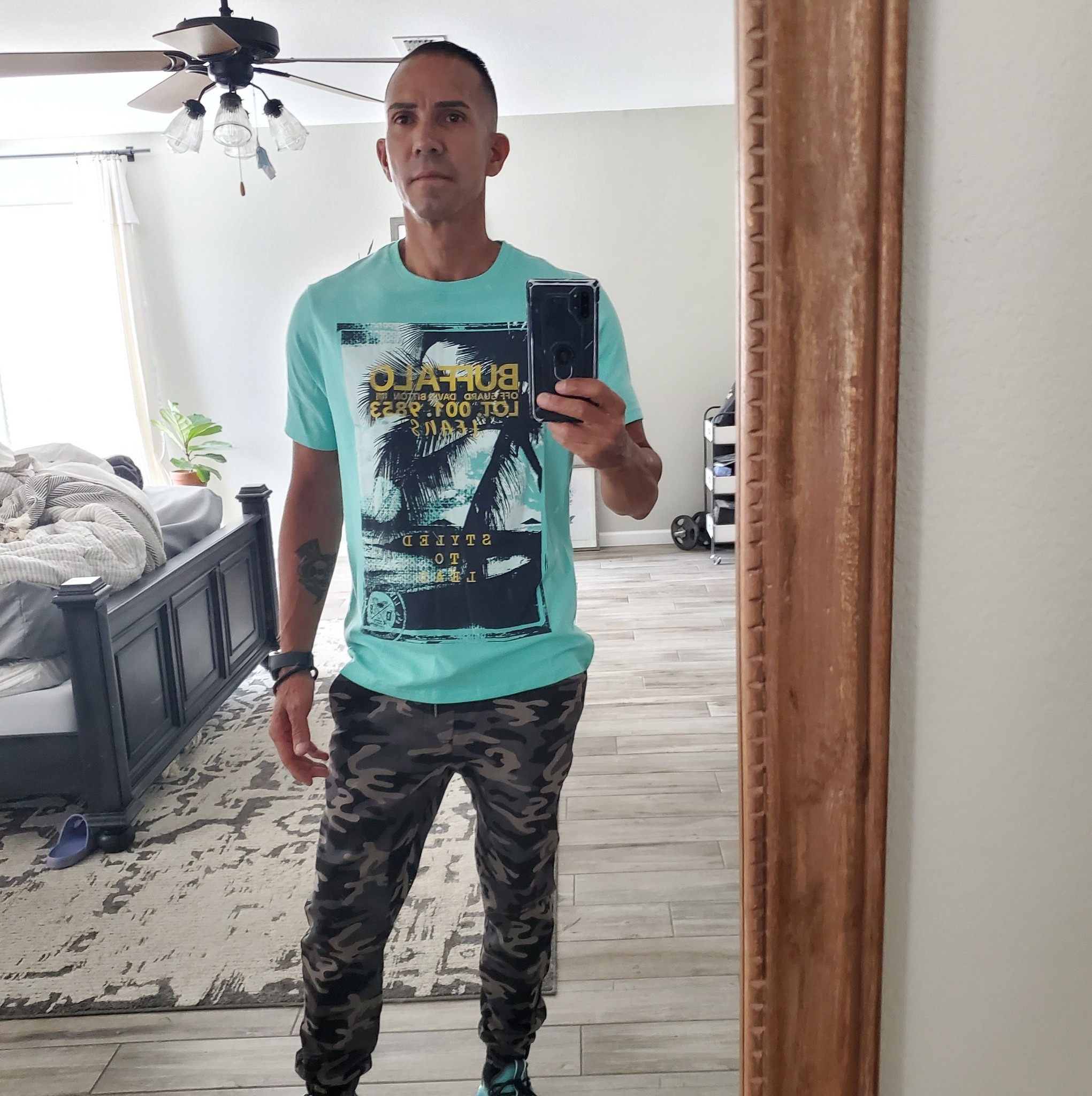 Charlie Nieves (@charlie.nieves.334) • Facebook, Connect with friends
