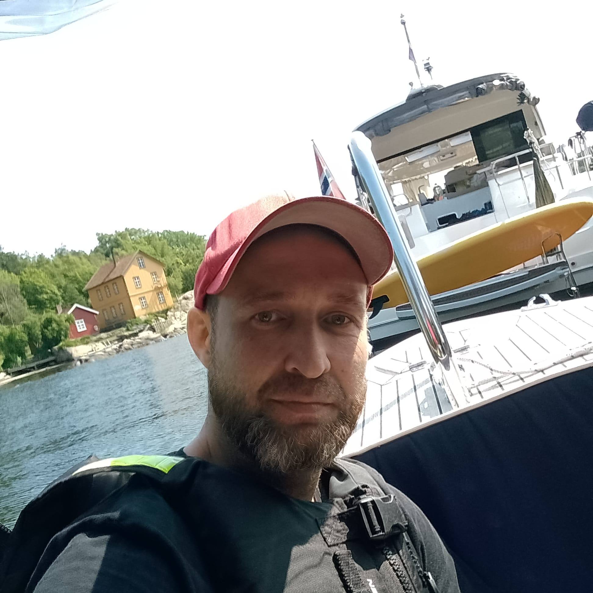 Sosialnytt - Nå raser hun mot de andre deltakerne 🙄 👇 | Facebook