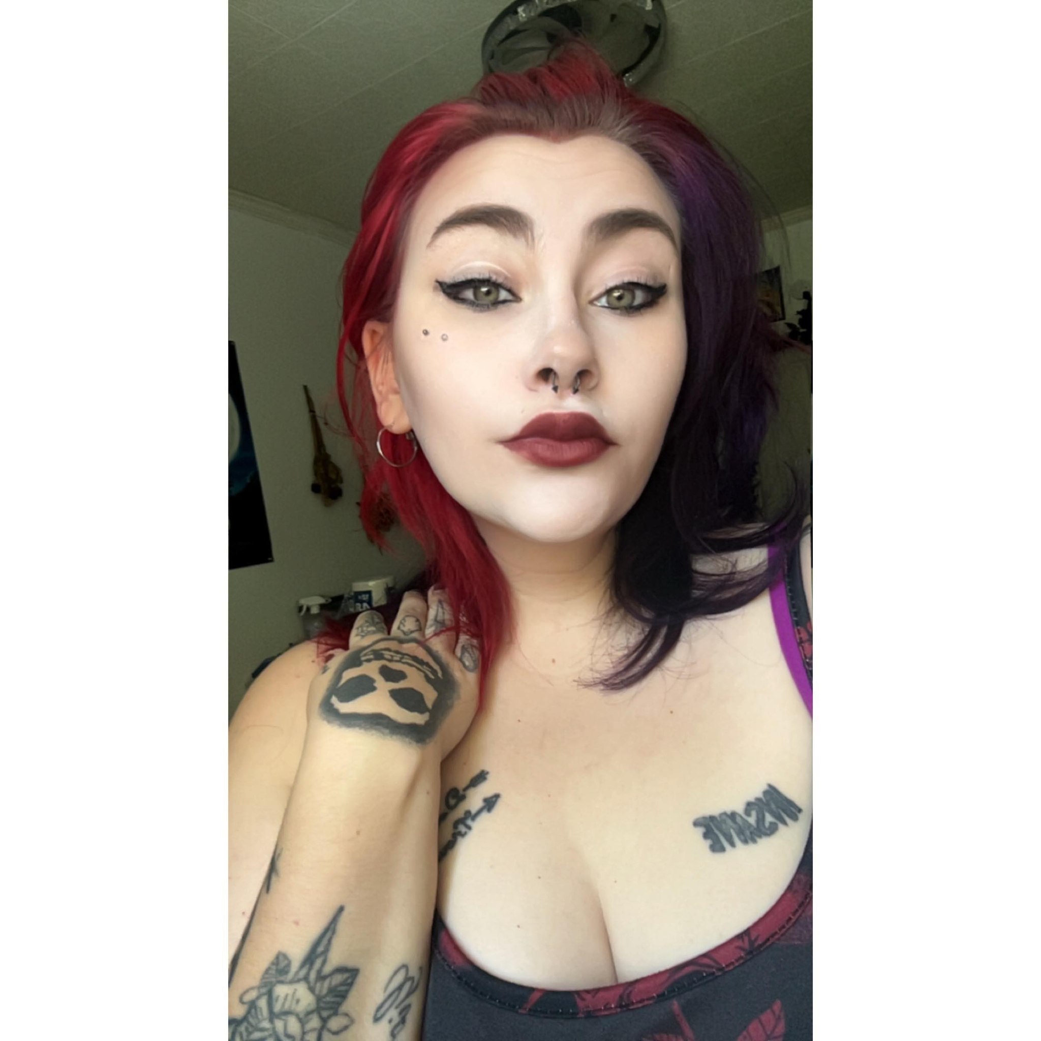 Maggie Nickles - Does anyone know what this could be? Woke... | Facebook