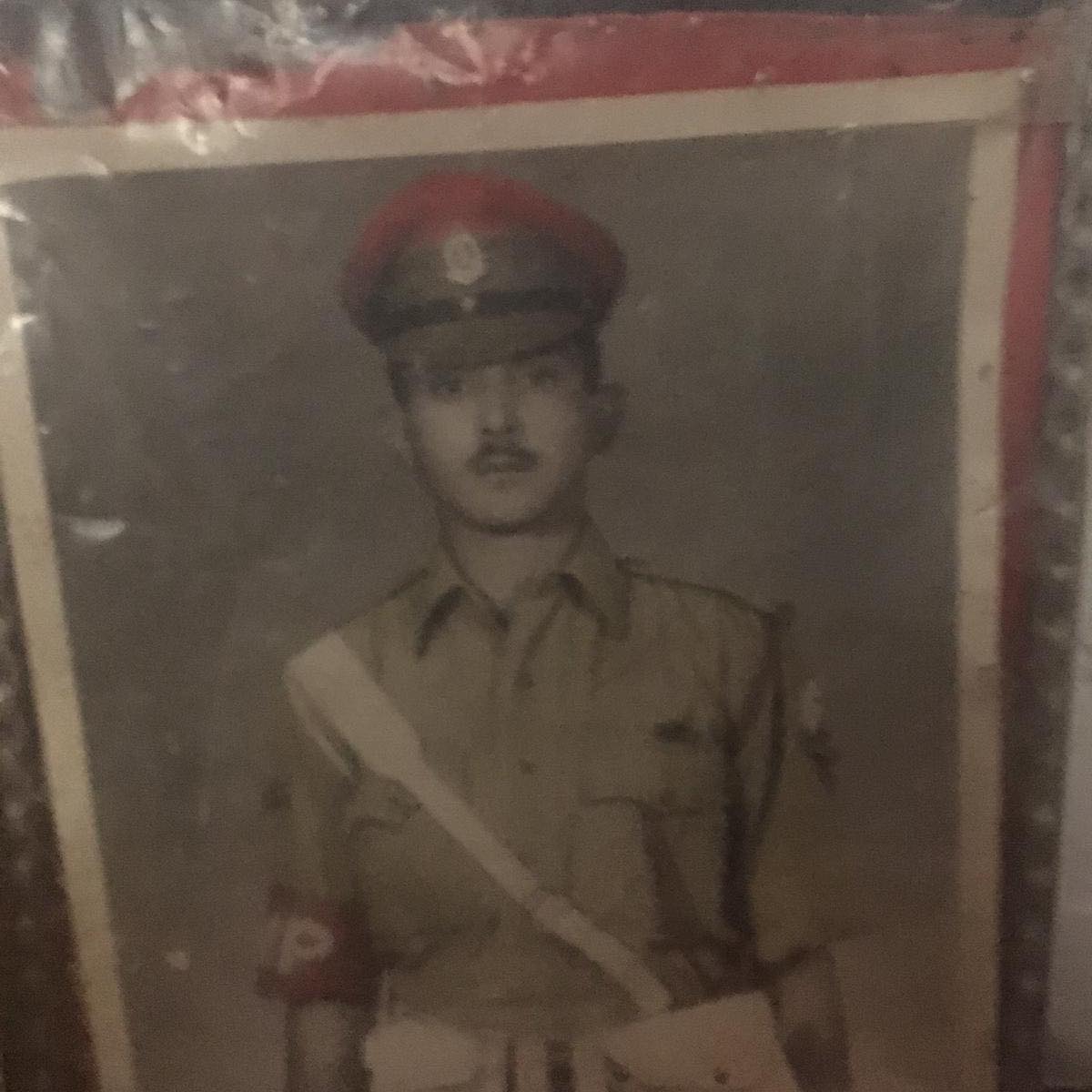 سنی علماء کونسل کے مرکزی صدر مولانا اورنگزیب فاروقی صاحب کی وفد کے ...