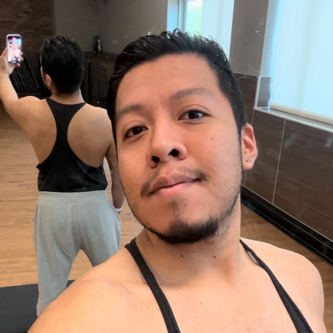3rd Anniversary of starting my Pole journey 🎊 First ever class was back ...