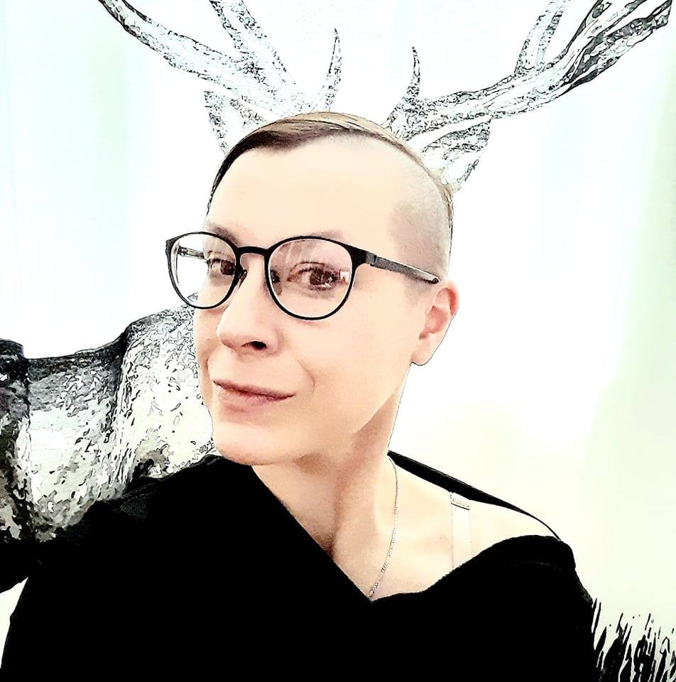LOOK, A SHOOTING STAR. MAKE A WISH. IWANT 1 tO SPEAK FINNISH LIKE A NATIVE.