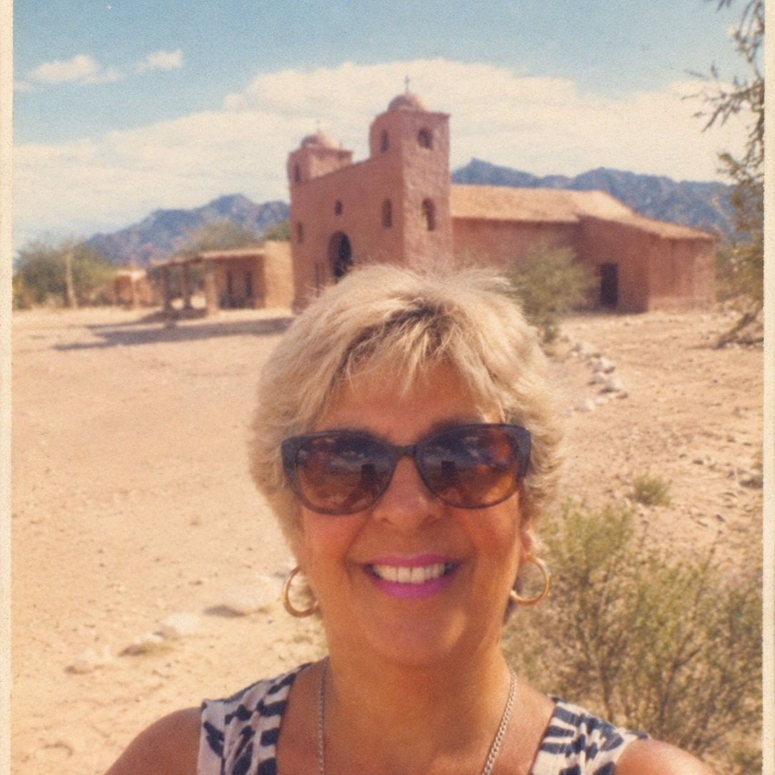 Maria Rosa Labrador