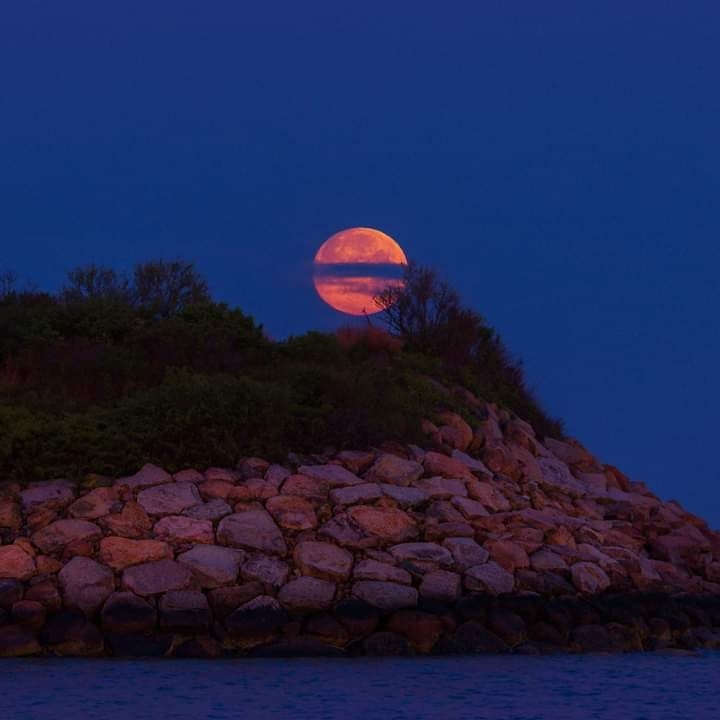 Photographers Of New England | Nobska Lighthouse during sunrise in ...