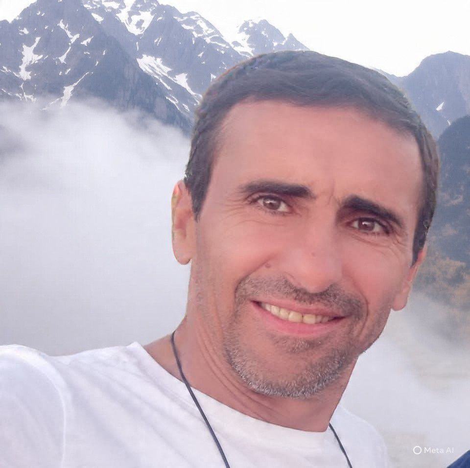 Varsa iyileri onlarıda görelim kahvede atmayla olmuyor bu işler Ben her ...