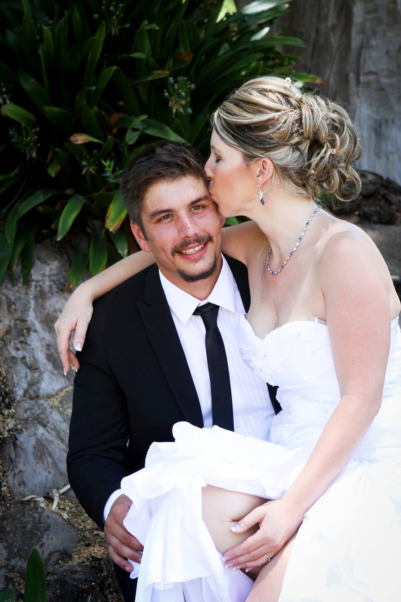 Uitsig Kersmark - We are excited to announce that... | Facebook