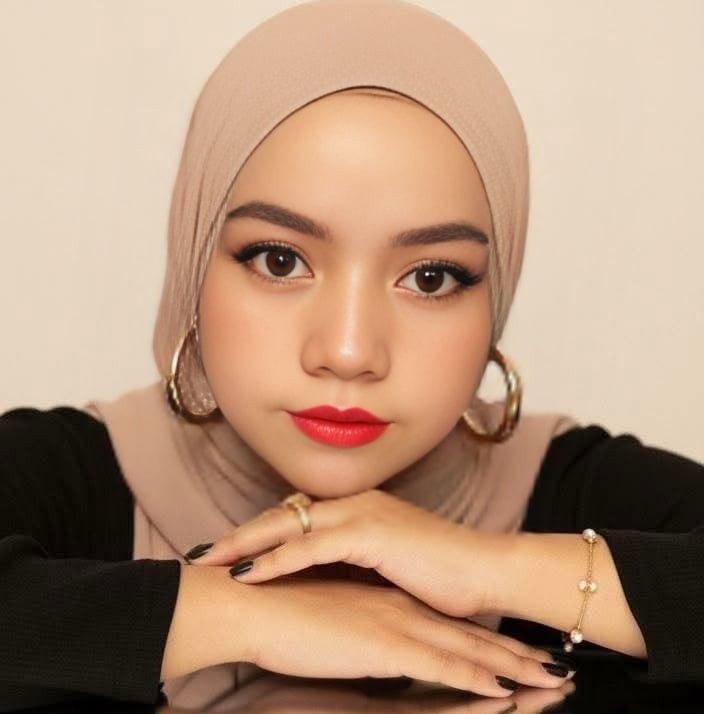 Profile for Emi Nuamoorea