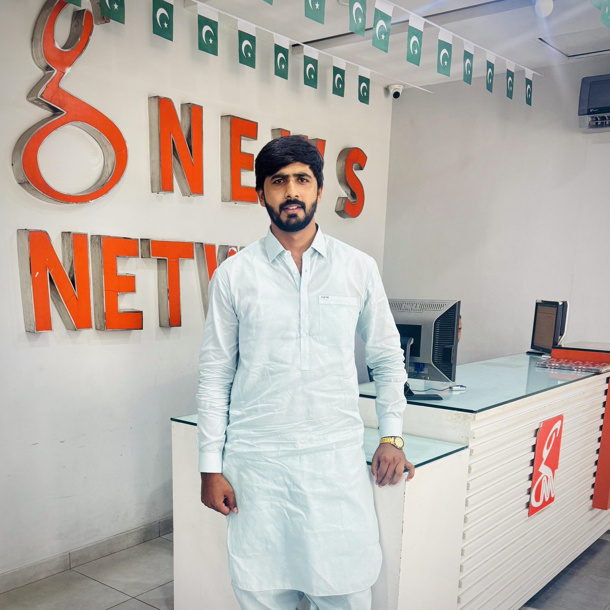 کاہنہ میں مسلم لیگ ن کے ایم پی اے کے گھر پر نامعلوم افراد کی اندھا دھند ...