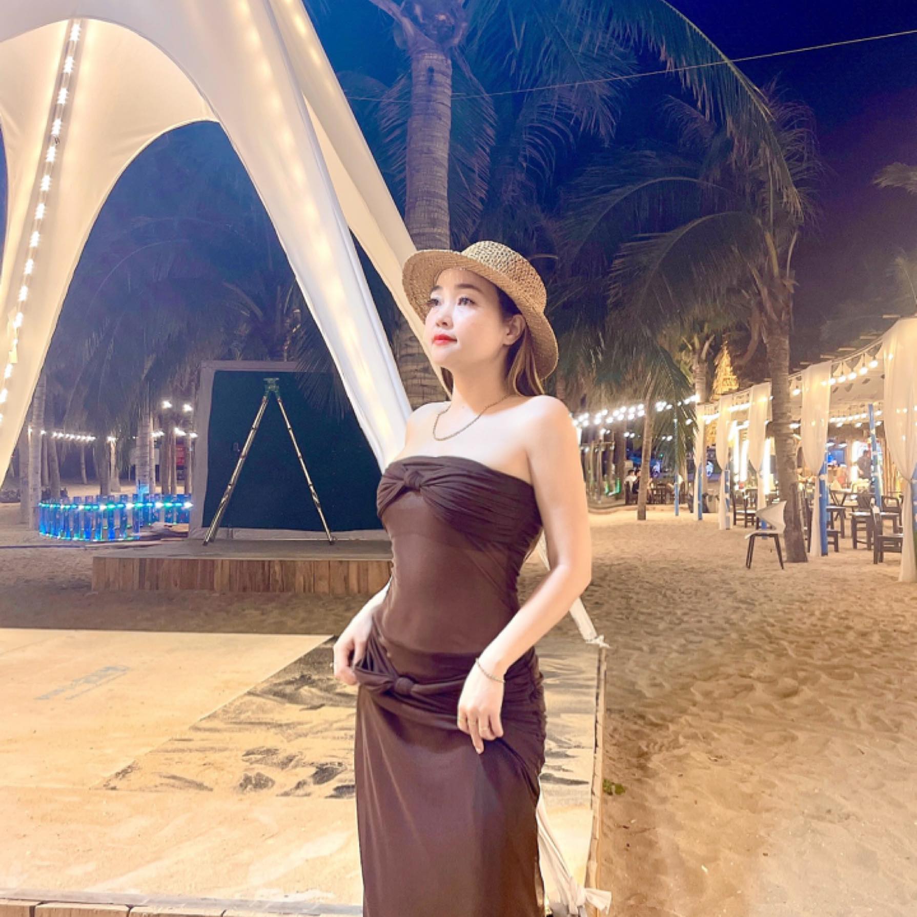 Đồ Ăn Vặt Chí Linh - Ship Tận Nơi | mng ơi cái quán cháo mà bán cả ốc ...
