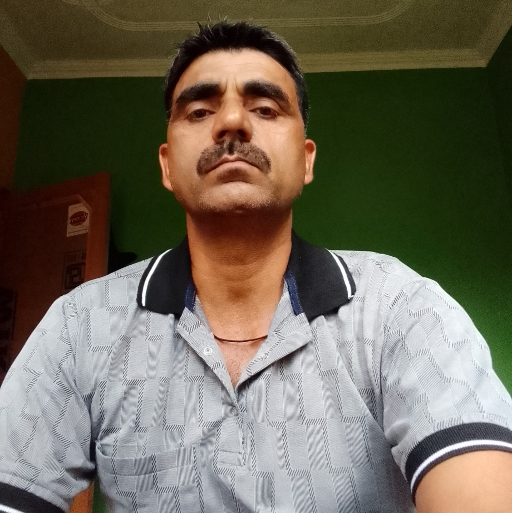 Goodnight friends #jai gurudev #jikecharnumai koti#koti pranam # ...