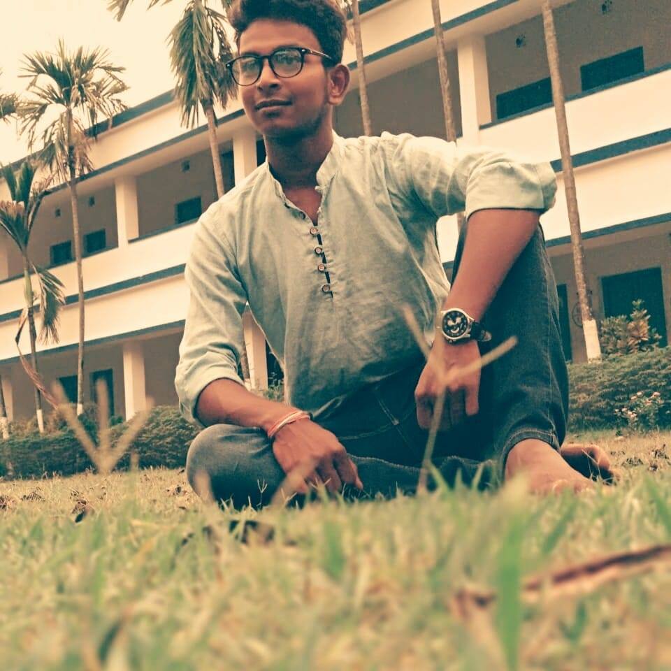 Bhau ke chor log 😱🤣 #funny #Comedy #friends #chor #tiles | Mohan Mandloi