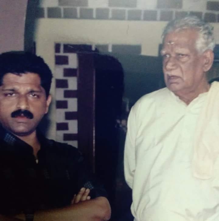 ഈ ബസില്‍ അച്ഛന്‍ ബെല്ലടിച്ചാലേ മകന്‍ വണ്ടിയെടുക്കൂ...ആനവണ്ടിയുടെ ഒരു ...