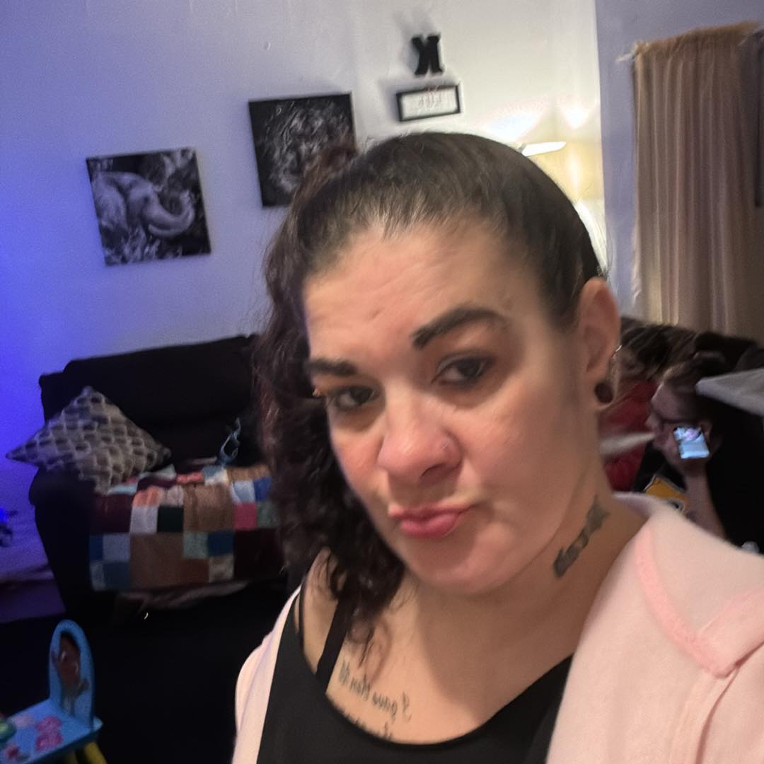 THIS KINDA SHIT RIGHT HERE BE MAKING ME CRY.. I JUST WISH YOU WERE ...