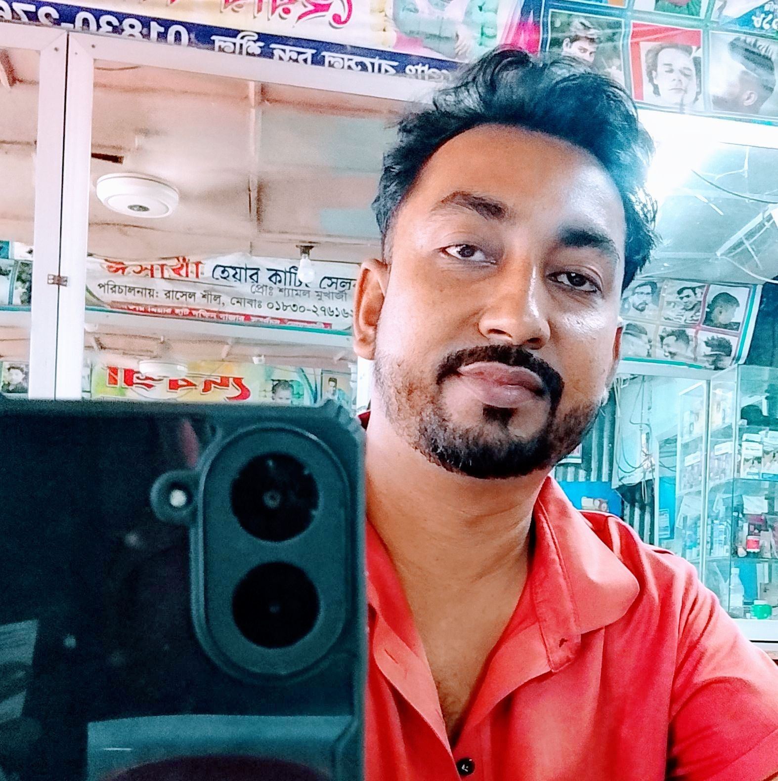 এক মেয়ের ৩ টা স্বামী। এক সাথে ৩ টা পুলা ঝামেলা লাগছে একটা নারীর জন্য ...