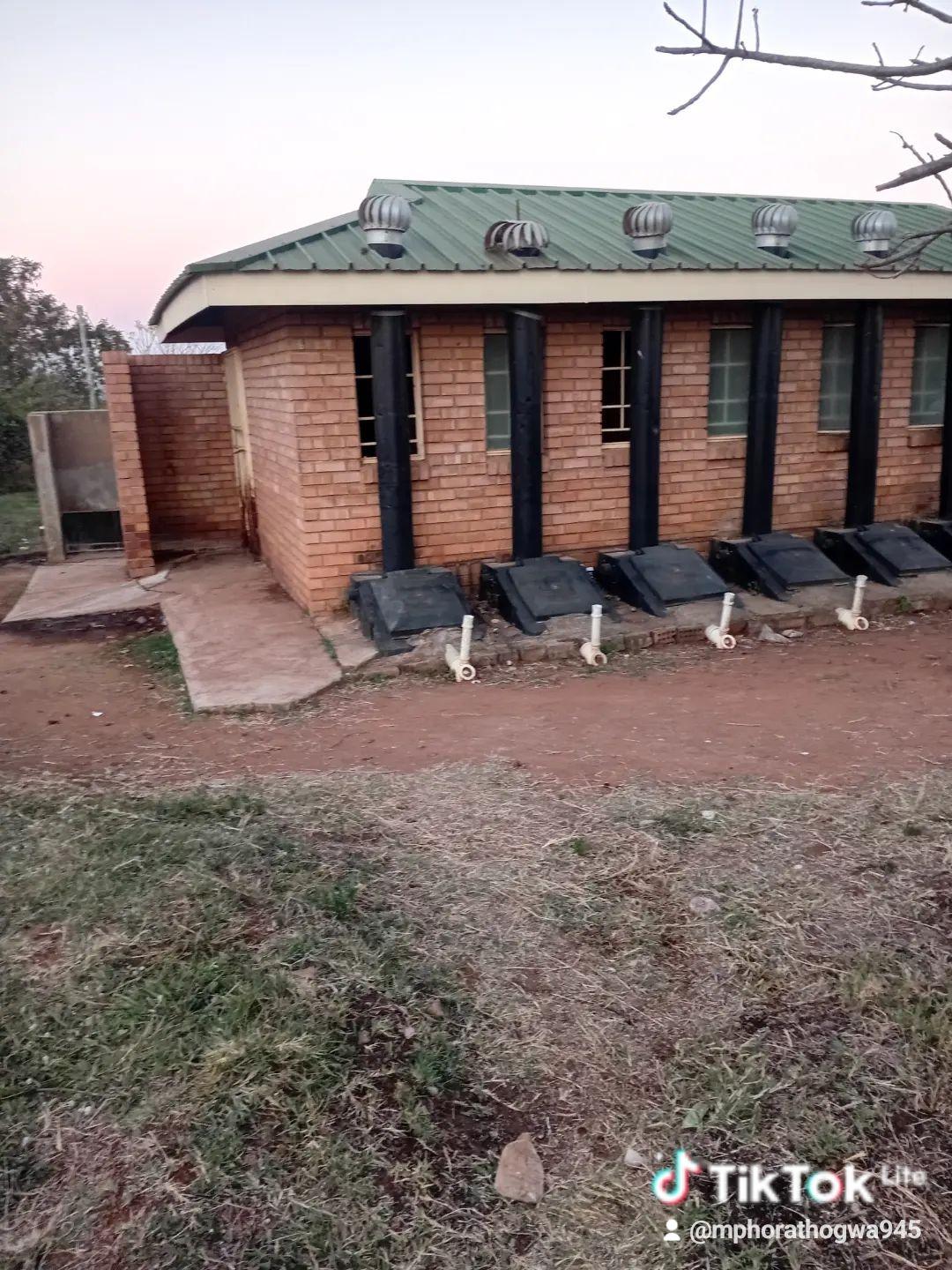 MAMAREDZHING!!! NNE NDI TAKALA NA VHEVHA XEM UGAI RATSHILA NAAAA ...