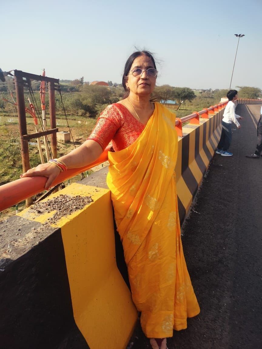 वो नसीबों से ज्यादा दे रहा है 🤗🦚 #shorts #khatushyamji #viral #shyam # ...