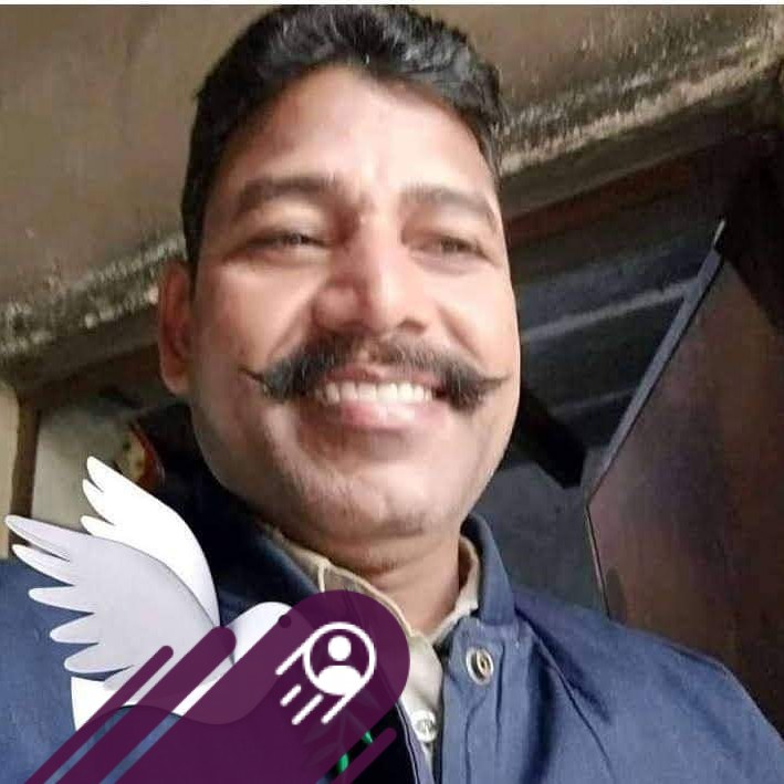 समय भी कितना अजीब होता है अच्छा हो तो रुकता नहीं, बुरा हो तो कटता नहीं ...