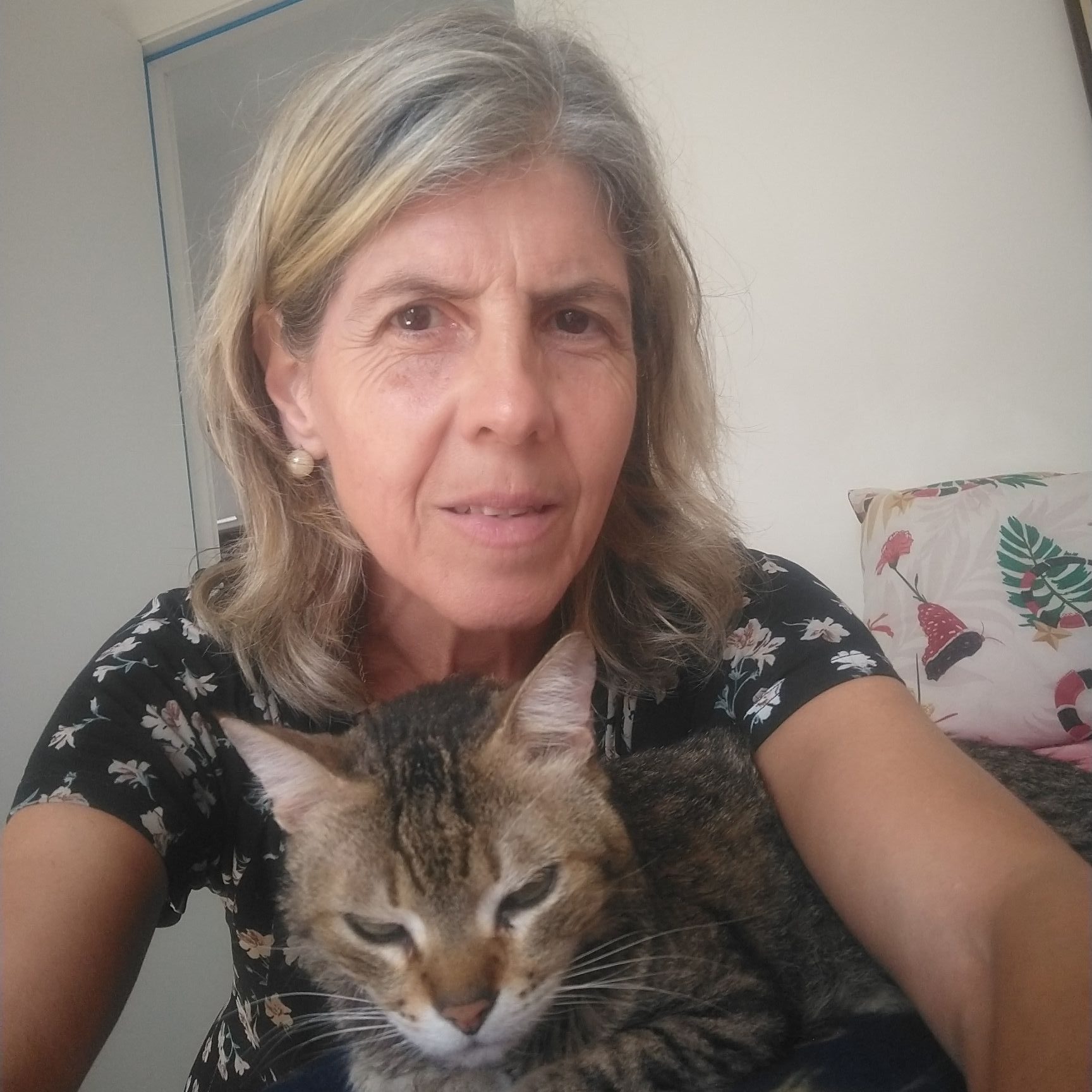 Pode continuar fazendo carinho em mim, mamãe… é que depois de tudo que ...