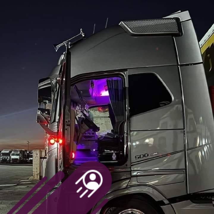 trucks-nike-mohmadia-anass