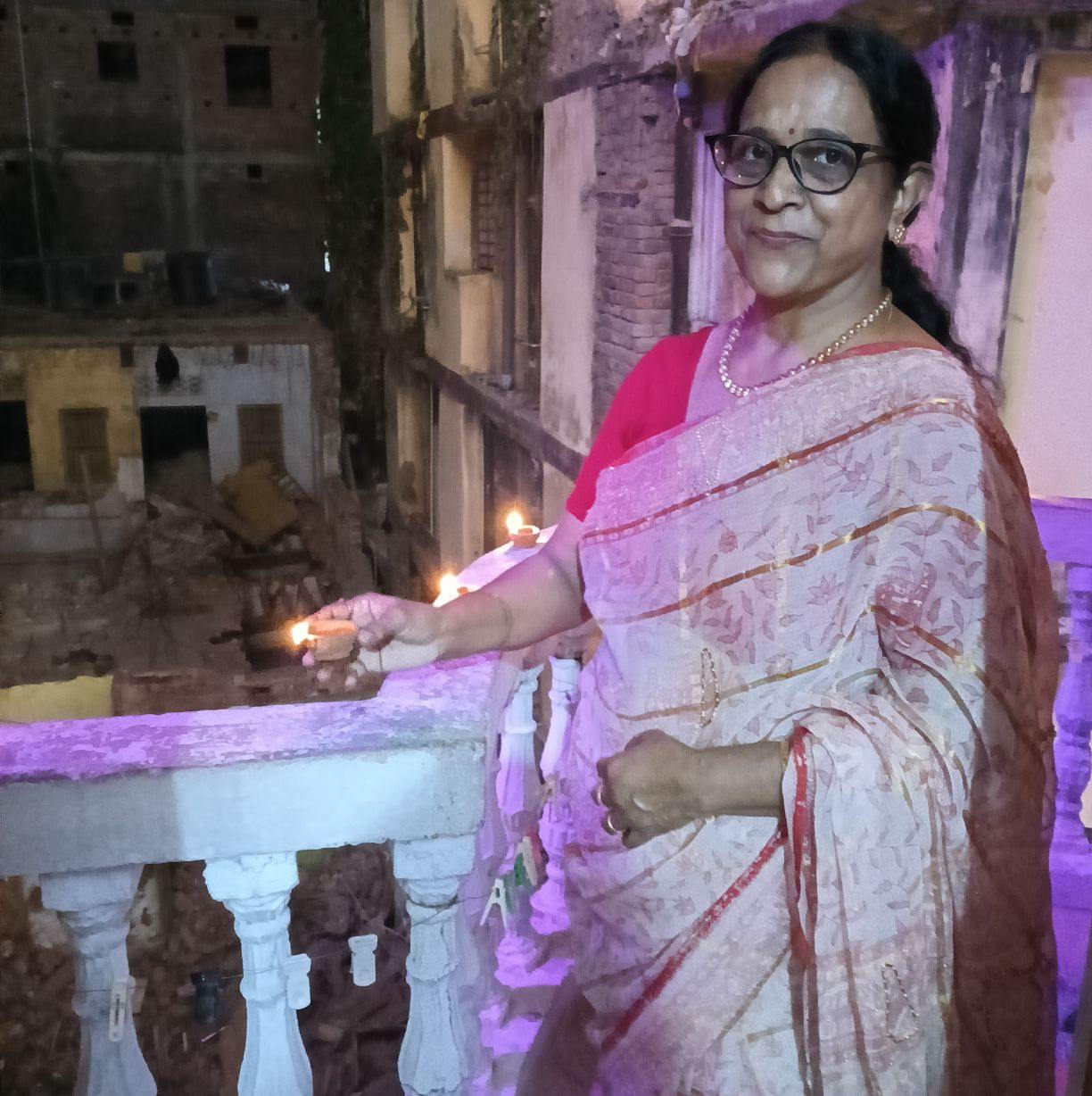 HUM KYA KARTE HAIN 👗 Old Saree Se Designer Dress • Suit • Sharara ...