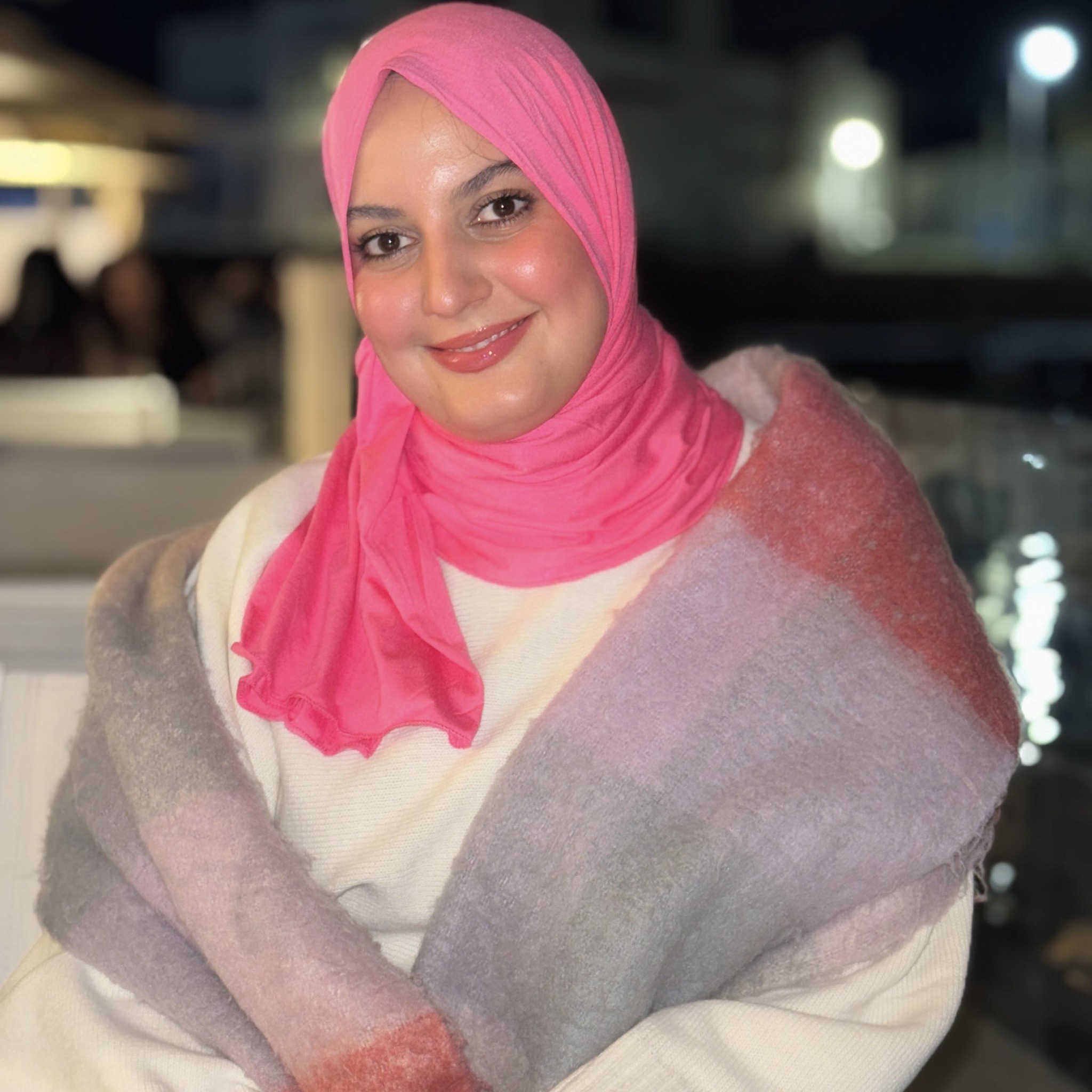 nina-bouraoui-les-mots-ne-sauvent-de-rien-ne-soignent-de-rien-mais