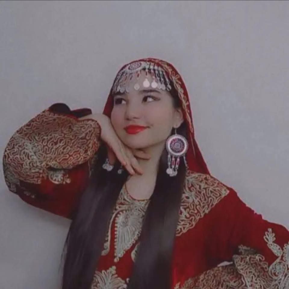 Saeida Saadat