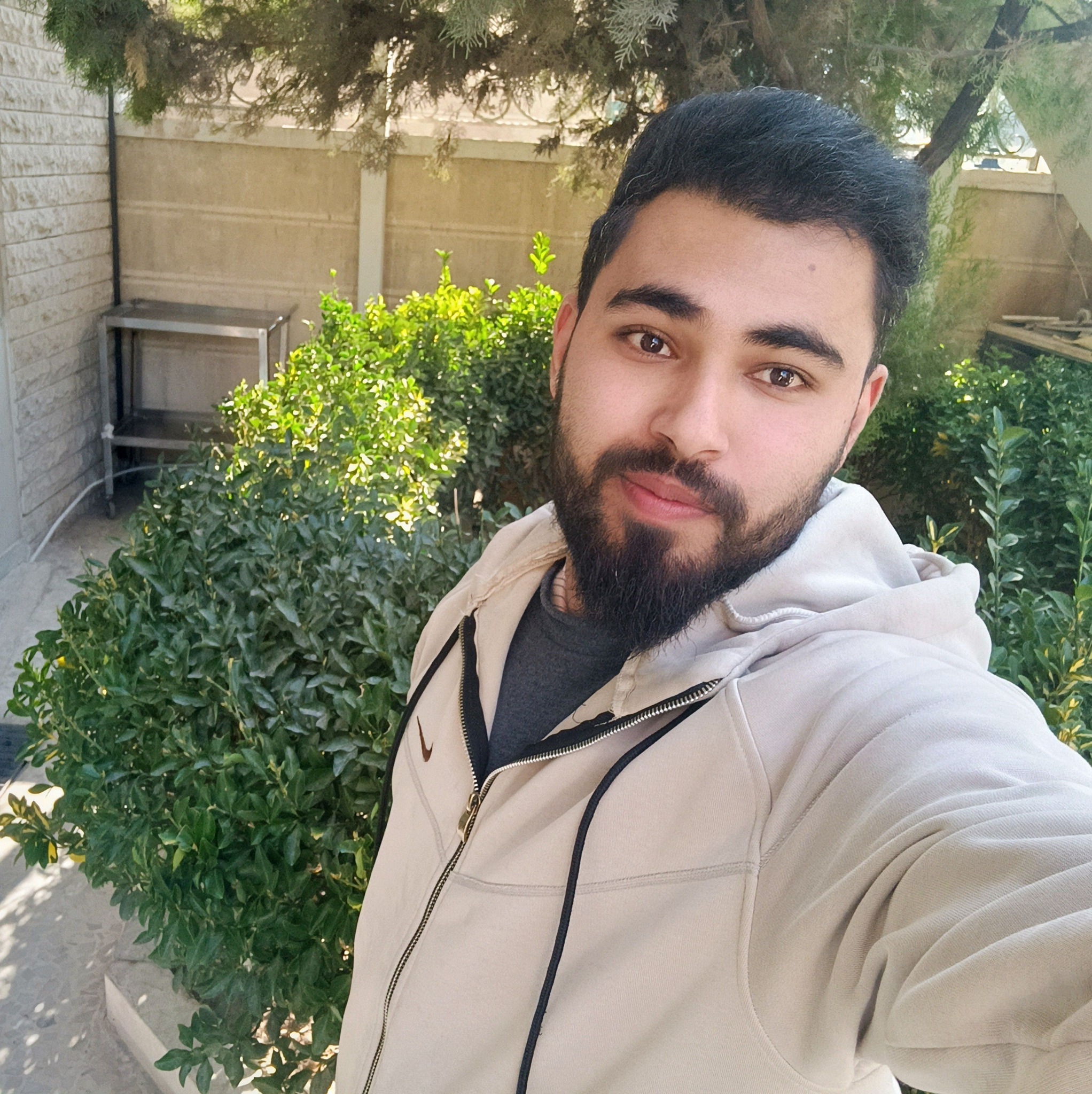عالم المستعمل on Reels