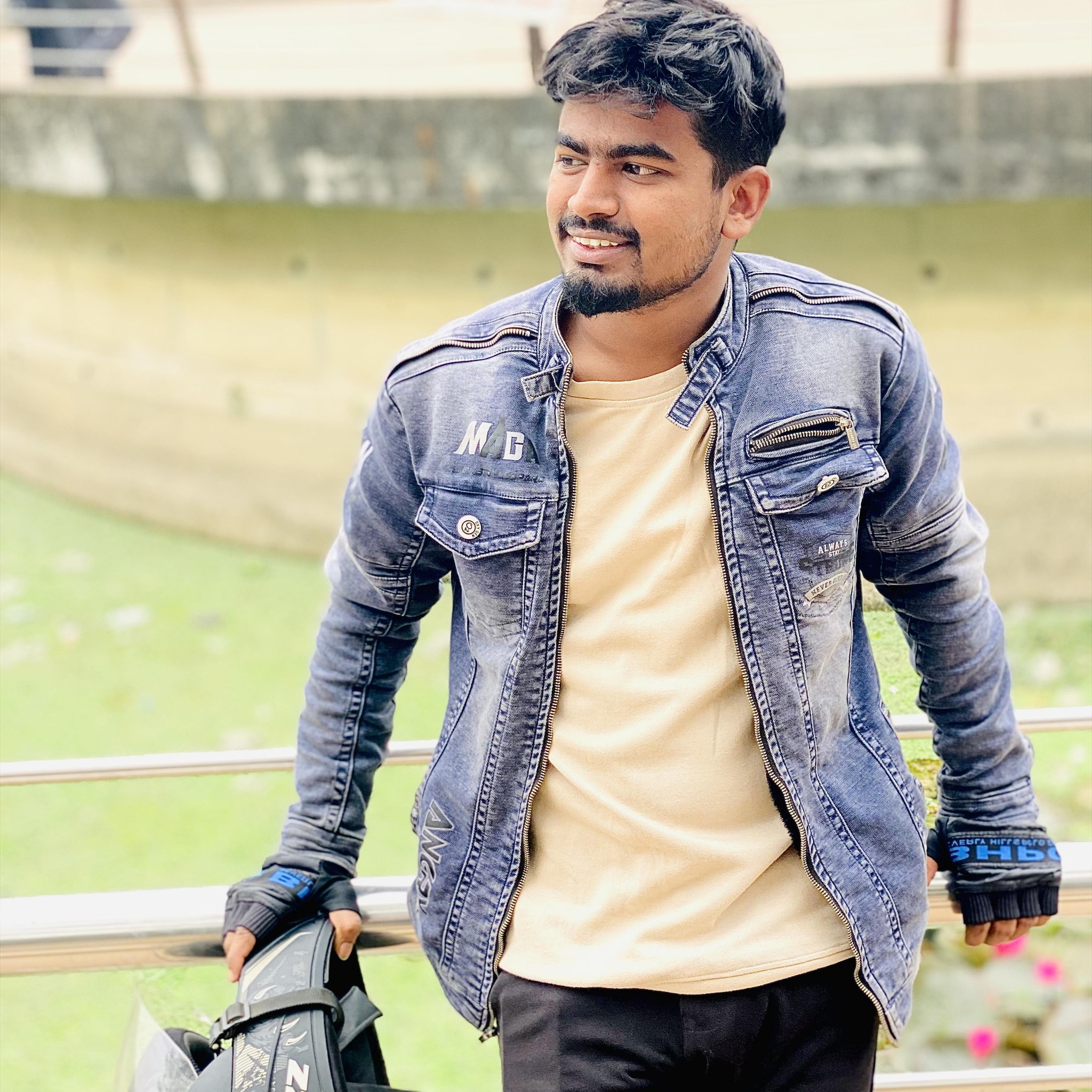 Rupon Raz