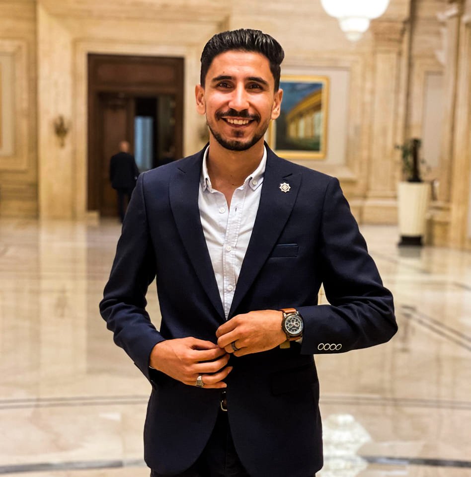هل نقدر نبني SaaS كامل بالـ AI 🚀 | الحلقة 10: الـ Auth | Ahmed Nagdy