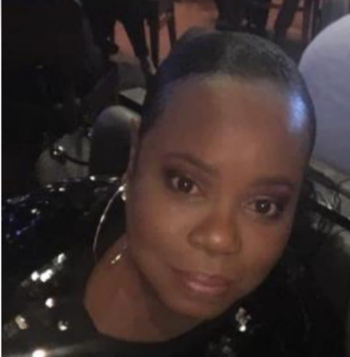 Piper Lowe - Piper Lowe updated her profile picture.