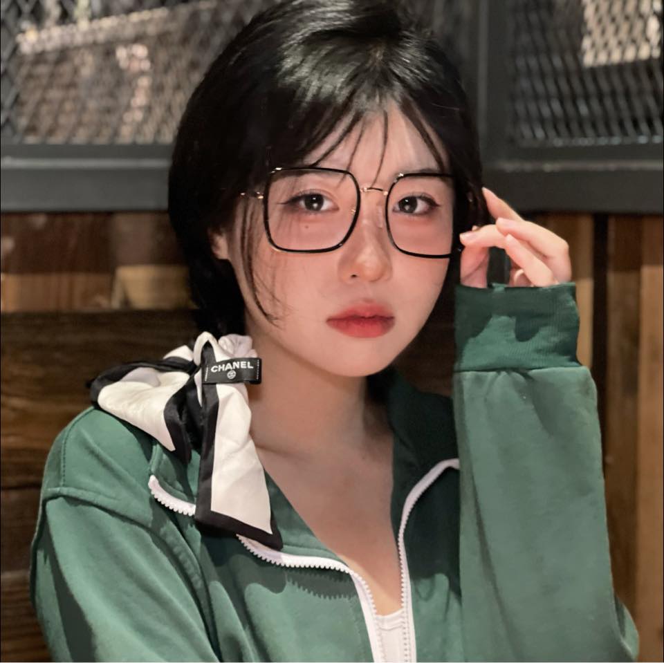 Li Hua (@hua.li.1998) • Facebook