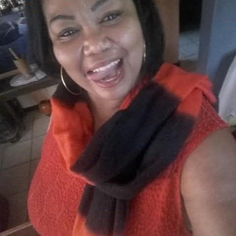 Verlede week Donderdag. Ek het net geloop na werk | Sharon Dilworth